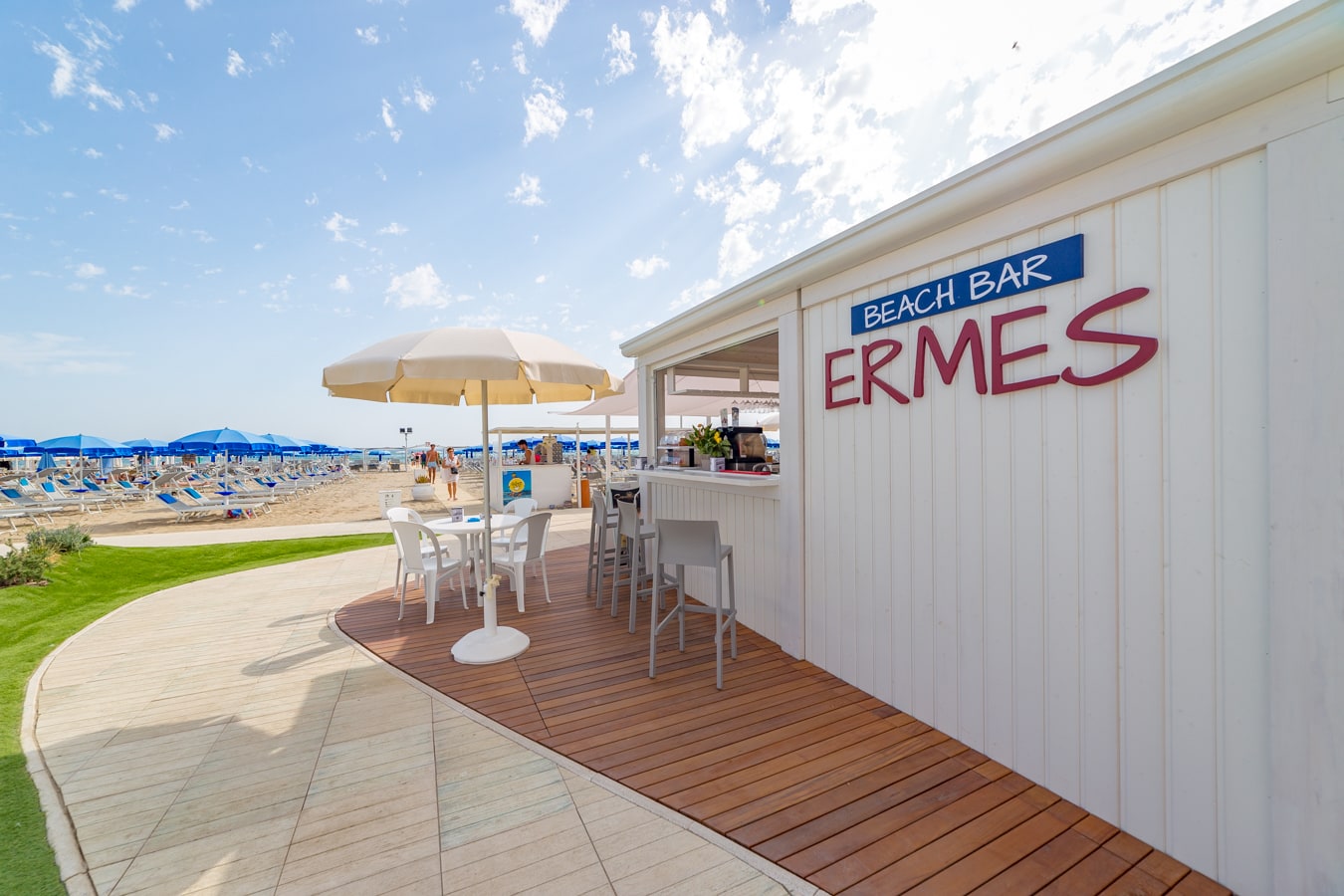 Ermes Beach Bar